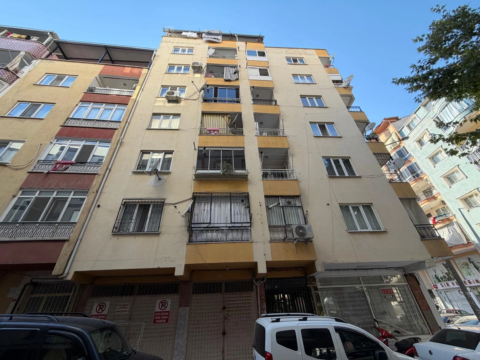 Şehitler mah 2+0 Zeminden Asansörlü Satılık Daire